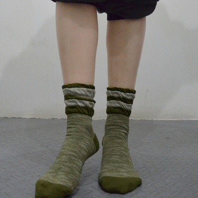 树五谷 日系花边军绿色百搭女袜子 复古学院风条纹全棉透气中筒袜