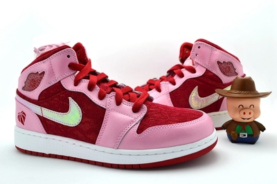 炮弹公司 1 retro high aj1 乔1情人节限量 gs粉红蕾丝579748-607