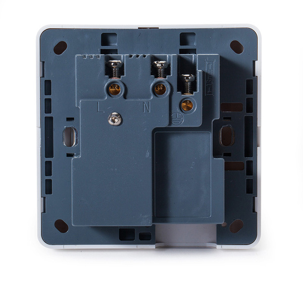 法纳通40a漏电保护器空气开关3p空调热水器带漏保插座86型