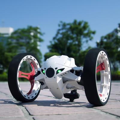 4g遥控跳跃玩具车