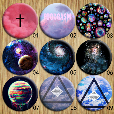 日本mishka原宿zipper徽章 胸针 包包配饰胸章宇宙星云星空胸针