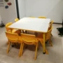 Bàn ghế trẻ em mẫu giáo học sinh viết bàn học vẽ tay họa sĩ với bàn hình chữ nhật viền - Phòng trẻ em / Bàn ghế ban hoc tre em