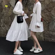 Váy dài tay chữ A mùa xuân hè hè 2019 nữ sinh mới trong phần dài của bạn gái váy trắng tươi nhỏ - A-Line Váy