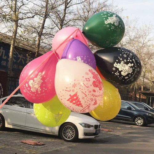 Рождественский шарик оптом на сцене сцены