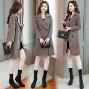 Áo khoác len nữ dài phần phiên bản Hàn Quốc 2019 áo khoác kẻ sọc phổ biến mới mùa thu và mùa đông mẫu áo len nữ - Trung bình và dài Coat