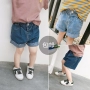 Trẻ em quần áo vệt trẻ em rửa sạch lưỡi edged quần short denim chàng trai 2018 mùa hè mới Hàn Quốc phiên bản nóng quần quần áo trẻ em nam