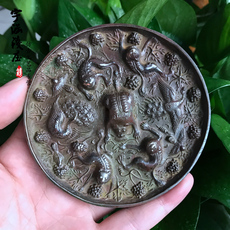 Винтажное изделие из бронзы Античная Античная