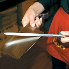 Аксессуар из волос sharpening steel instruments