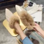 Giày lông mũi nhọn nữ mùa thu đông 2018 Thời trang mới của Hàn Quốc mang baotou một nửa dép thỏ lông Giày cao gót đế thấp dép đang hot