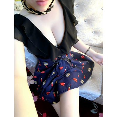 荷叶边深V领收腰连衣裙时尚显瘦印花后背系带低胸洋装夜店女装潮-淘宝网