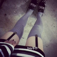 Bay tay làm punk Harajuku đơn giản cặp trắng garter cao cấp đồ lót đàn hồi ban nhạc dây nịt móc tất