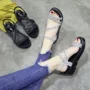 2018 mùa hè mới Hàn Quốc phiên bản của Muffin đáy dày với dép Roman sequins hoang dã mở ngón chân từ khóa giày của phụ nữ sandal shondo