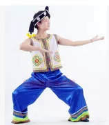 Dân tộc thiểu số nam của người đàn ông giai đoạn biểu diễn của nam giới zhuuang quốc tịch dai nhân dân yao và miao múa trang phục biểu diễn