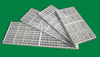 Полиэтиленовая пластиковая накладка полиэтиленовой прокладки с высокой плотностью подходит для различных клетки для поросят квадратной трубки.