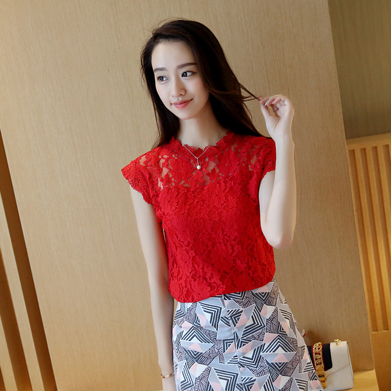 Mùa hè này, quần áo đẹp nổi tiếng với váy dài nửa dài và váy dài, áo cổ tích, áo ren voan