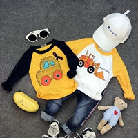 Quần áo trẻ em Hàn Quốc 2018 trẻ em xe hơi in phim hoạt hình cotton dài tay áo thun bé trai cổ tròn - Áo thun cửa hàng quần áo trẻ em