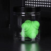 Маленький, зеленый