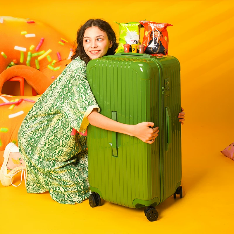 Big capacious suitcase, box, 28 inch