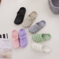 Croc Giày Nam Mùa Hè 2023 Mới Áo Khoác Ngoài Đôi Mũi Giày Sandal Sinh Viên Nổi Đi Biển Cho Nữ giày đi biển trẻ em