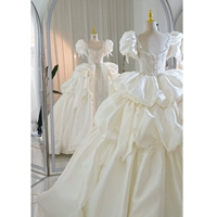 Свадебное платье с белым трейлером