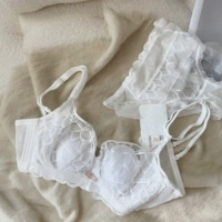 Молоко белое единственное кусок