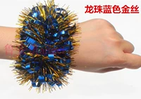 Голубой золотой ручной цветок