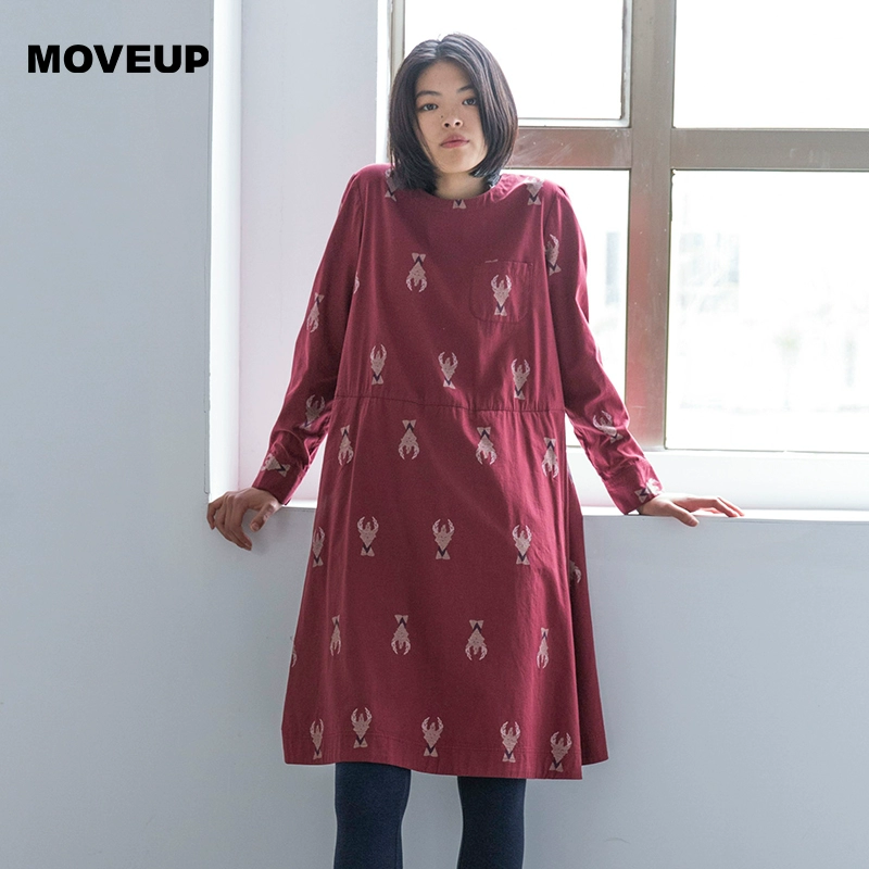 MOVEUP ma thuật đi bộ của phụ nữ mùa đông mới cổ tròn jacquard xếp li váy dệt 17421302 - váy đầm