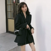 Mùa thu nữ 2018 Thời trang Hàn Quốc sọc hoang dã phù hợp với áo khoác mỏng lửng giữa lưng áo