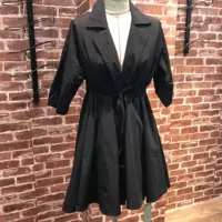 Momo STUDIO 061-001-574 mới mùa thu bất thường áo gió dài eo áo khoác nữ đẹp 2021