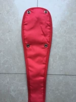 Красная промежностная пояс