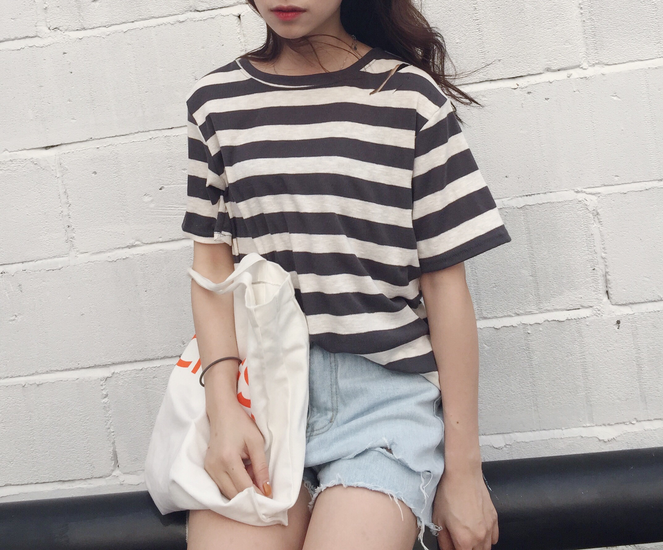 5525#实拍 韩风chic小清新粗条纹肩膀破洞tee宽松短袖女上衣t恤