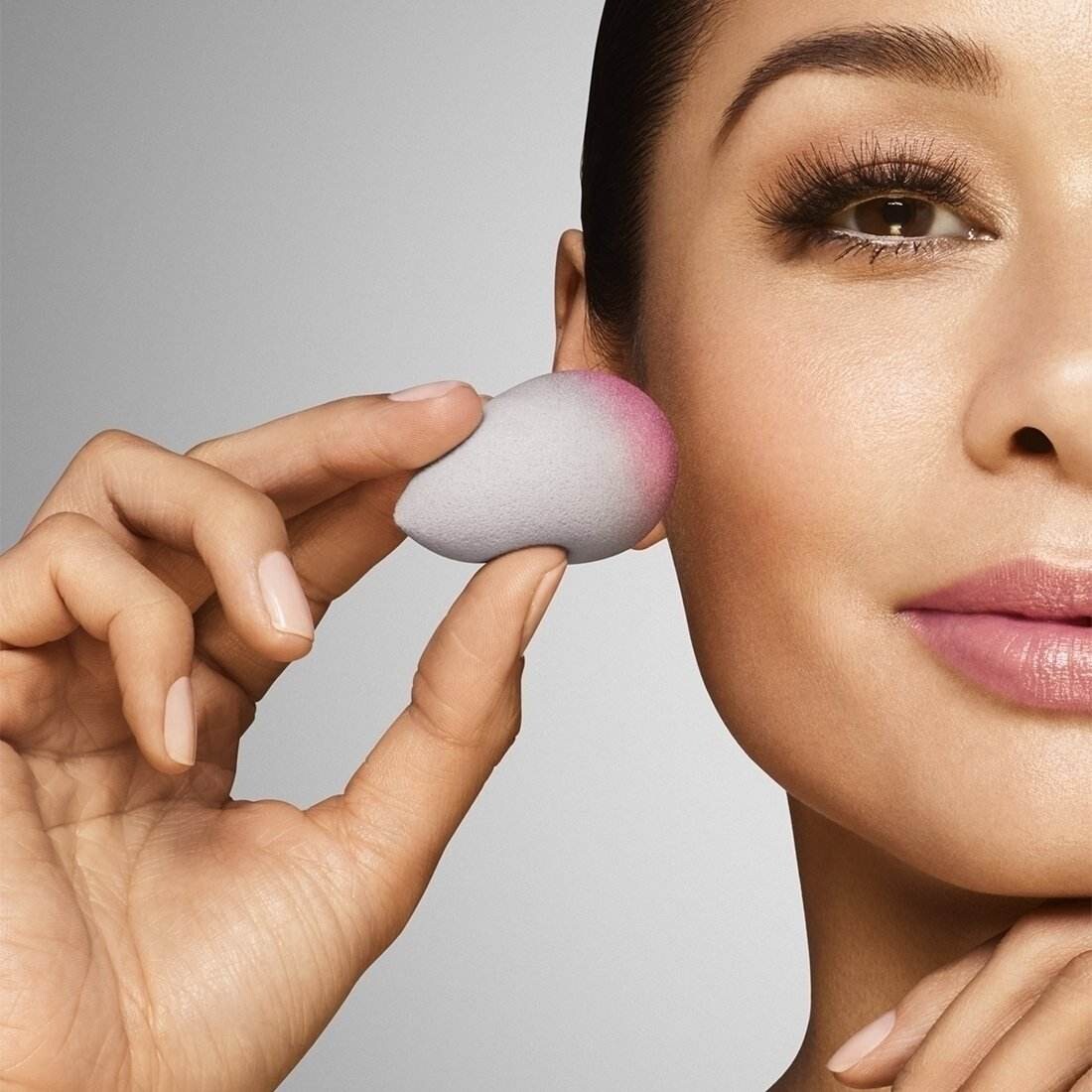 美妆蛋只用来上底妆?实在太浪费