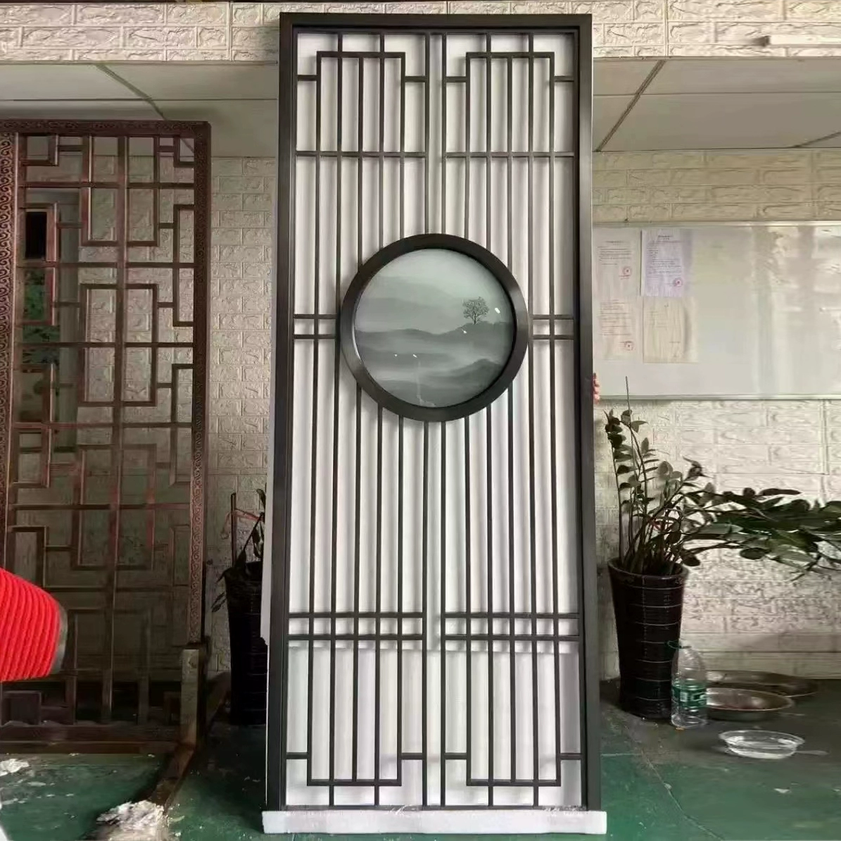 Tùy chỉnh 
            Tùy chỉnh mới phong cách Trung Quốc phòng khách vách ngăn kim loại phong cảnh lối vào kính nền tường TV màn hình cổ điển bằng thép không gỉ vách nhôm ngăn phòng 