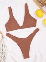 Коричневый