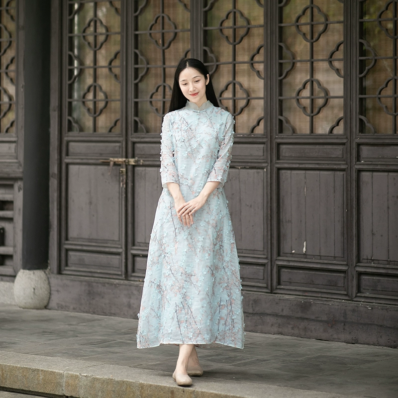 Màu núi mùa hè phong cách Trung Quốc váy phụ nữ cổ đứng cải tiến sườn xám cổ điển thêu ba chiều váy chữ A váy ba phần tư tay áo - A-Line Váy