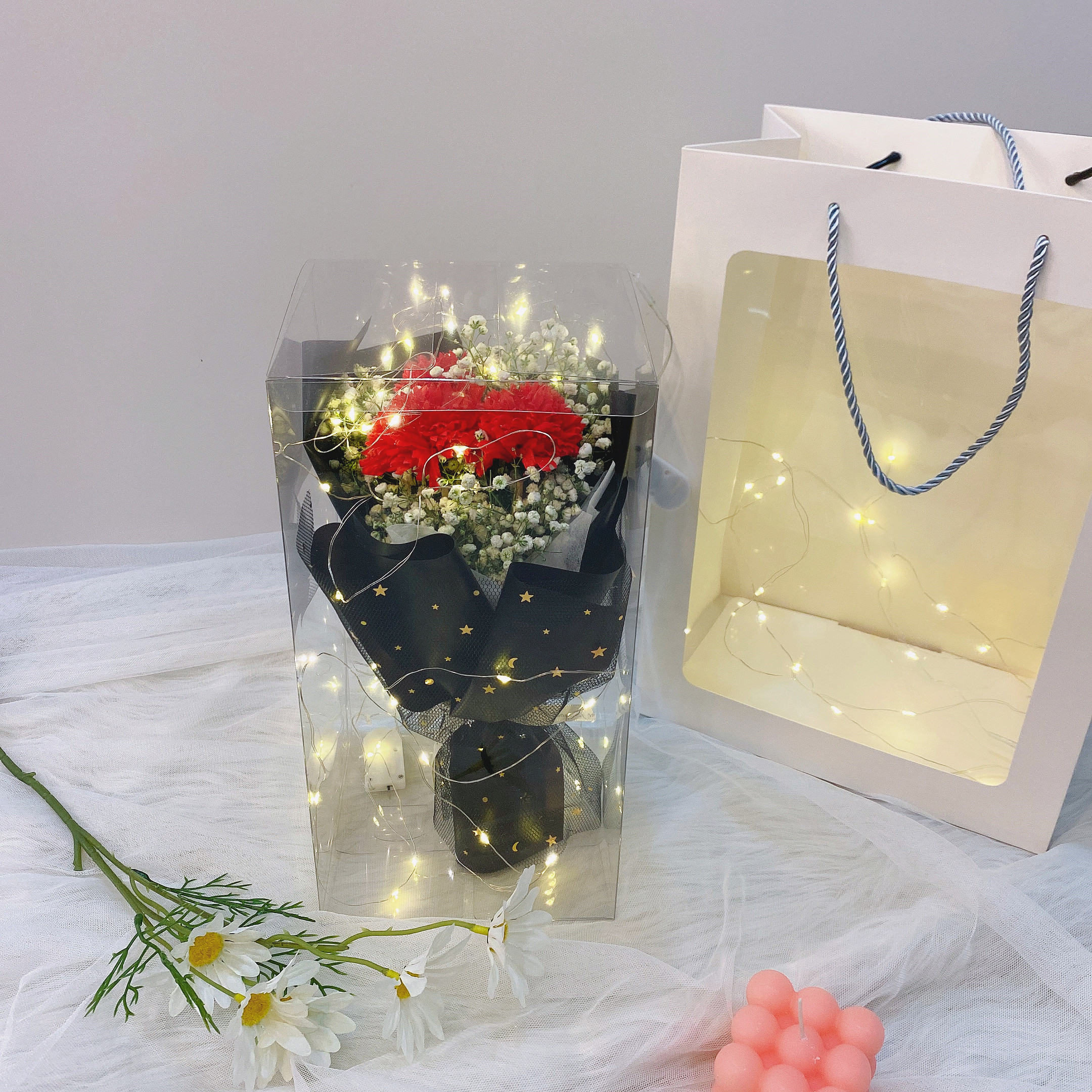 Small Red Carnation520 Bouquet  Immortal flower rose Gift box Send girlfriend confidante birthday practical Internet celebrity graduation gift