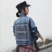 Chất lượng cao chính hãng ngắn Hàn Quốc áo khoác denim nữ thêu mẫu áo khoác mỏng đường phố hoang dã tay áo bat