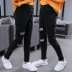 Quần áo mùa xuân và mùa thu cho bé gái Quần jeans nhỏ mùa xuân Quần bé gái mặc ngoài quần trẻ em màu đen Triều Tiên - Quần jean Quần jean