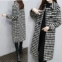 Áo khoác len nữ mùa thu đông 2018 mới dành cho nữ phiên bản Hàn Quốc có khóa sừng dài phần áo len dài houndstooth - Trung bình và dài Coat áo khoác jean nữ