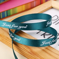 Темно-зеленый