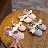 Маленькая кожаная туфли для девочек принцесса 2020 весенняя новая корейская версия детской обуви мягкая подошва бобов обувь детская обувь одиночная обувь
