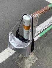 чемодан c1988韩代 dearni牛皮银色斜挎包包真牛皮 韩国正品 tr07634221