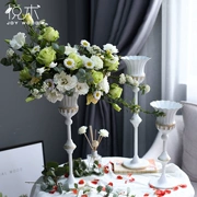 Yuemu Retro Old White Rubbing Golden Horn Hoa cao chân Weng Tiệc cưới Hoa Bàn Hoa Flower Vase - Vase / Bồn hoa & Kệ