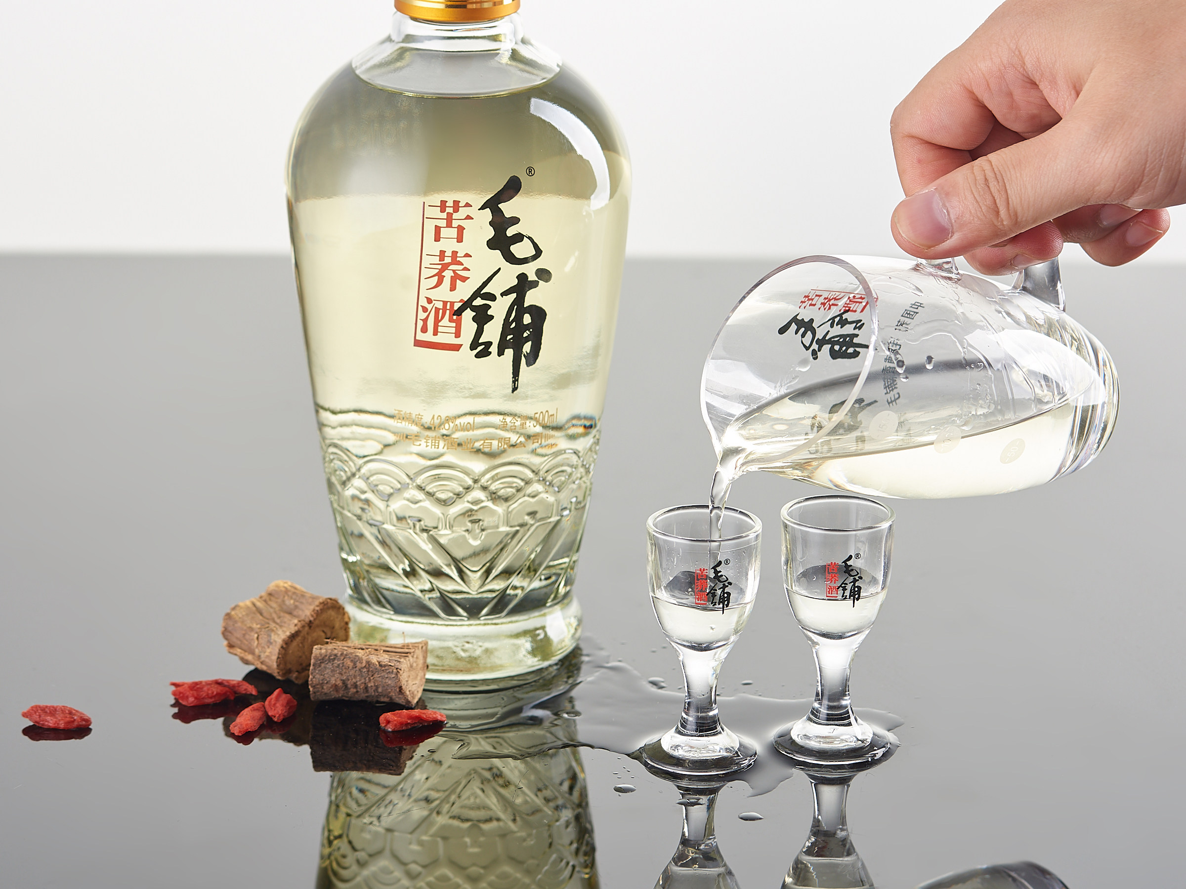 宴会必备的毛铺黑荞酒尝一口就爱上了