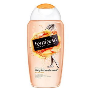 [femfresh女性清洗液(日常护理型 青春洋甘菊味) 25]