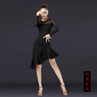 Черная диагональная модель кости рыбы