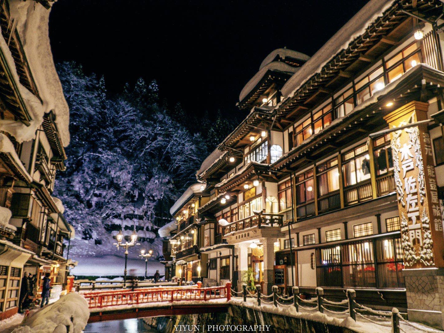 日本銀山溫泉街住進神隱少女湯婆婆的油屋