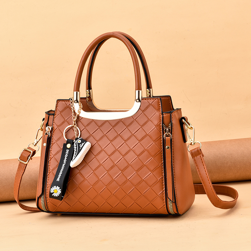 Pale BrownFemale bag new pattern tide Fashionable and versatile Big bag To Mom Bag middle age portable Messenger Simplicity 2021 mother-in-law atmosphere