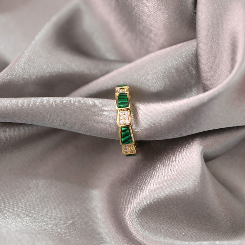 Green Retro Green Fritillariama'am Opening Ring female fashion personality ins tide index finger ring Cold wind solar system Light luxury Internet celebrity Prime circle Abstain