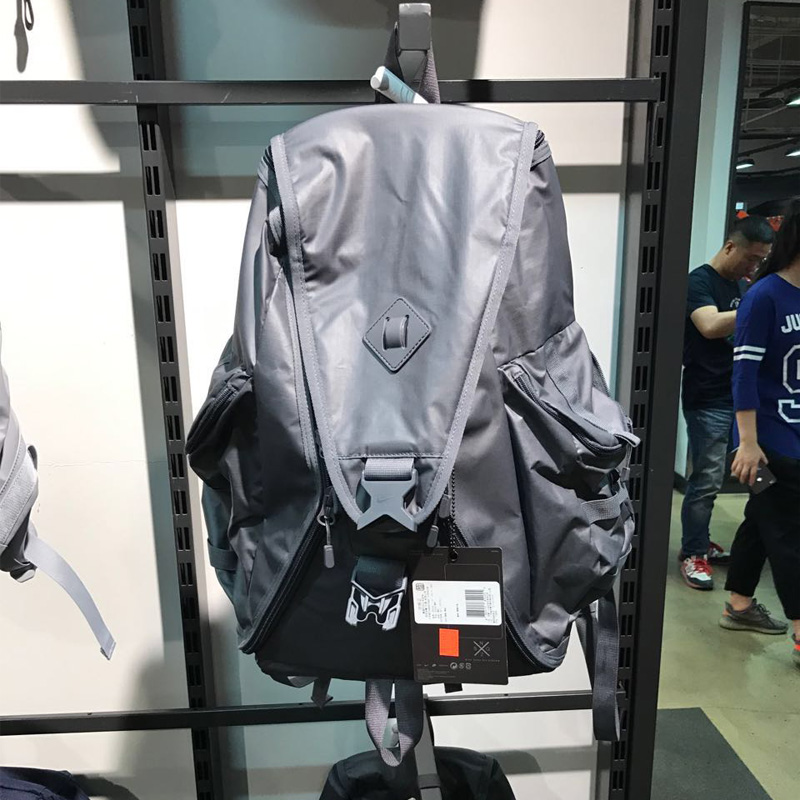 nike outdoor backpack